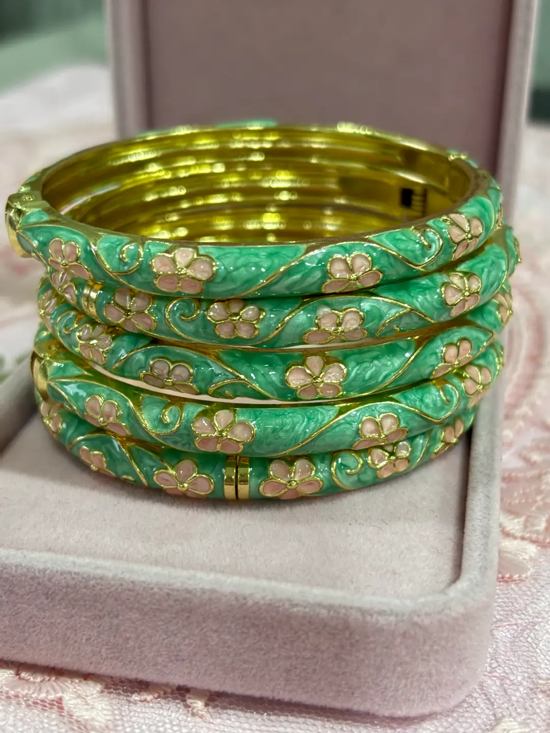 Ürün görseli Aqua Rose Mineli Bilezik