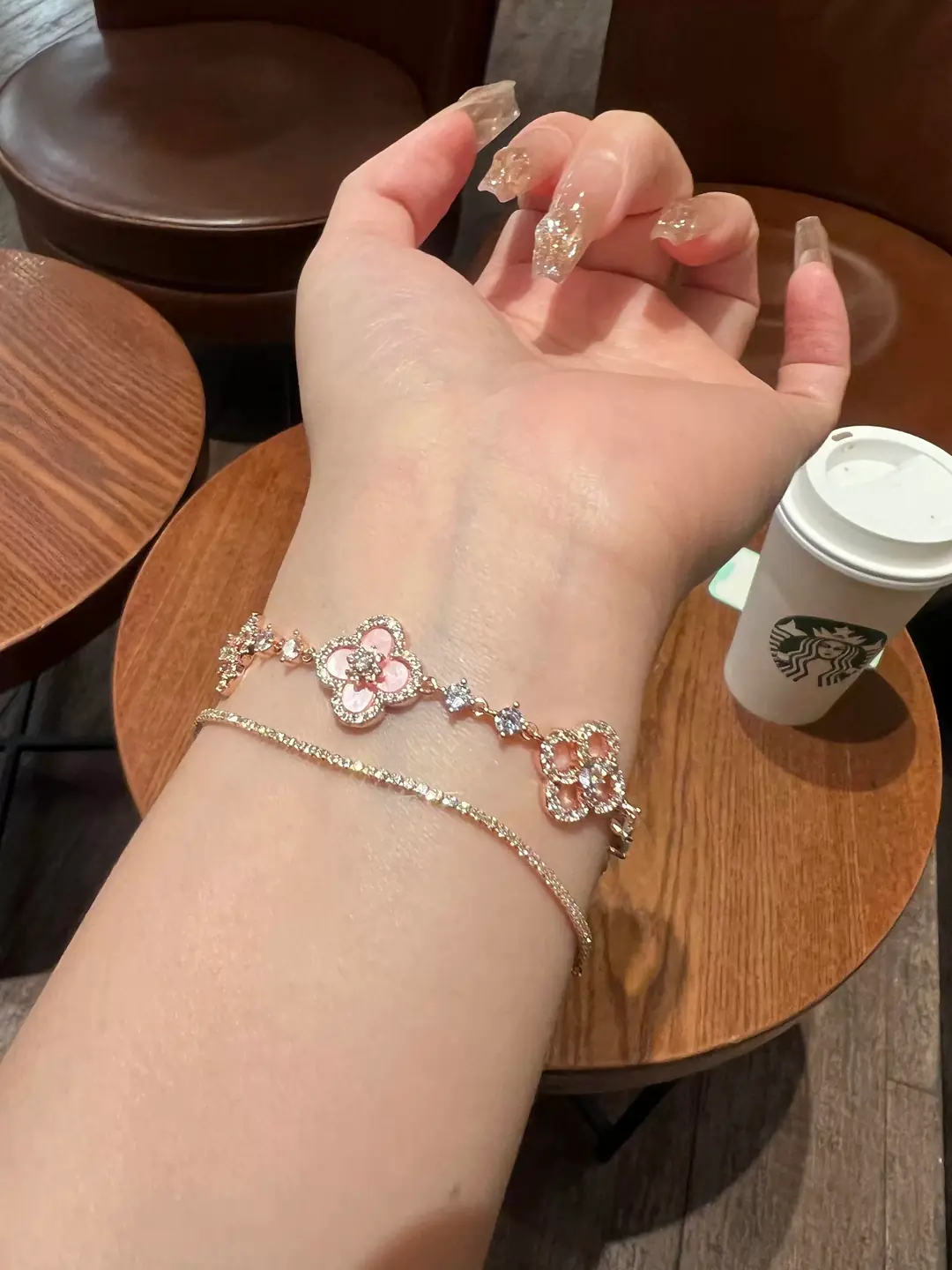 Gold Sakura Cleef bileklik