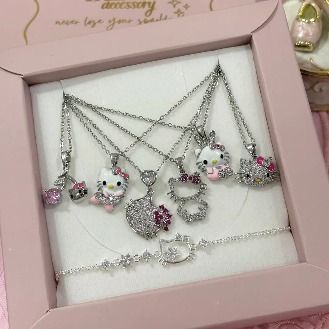 Ürün görseli Sürpriz Model Hello Kitty Kolye