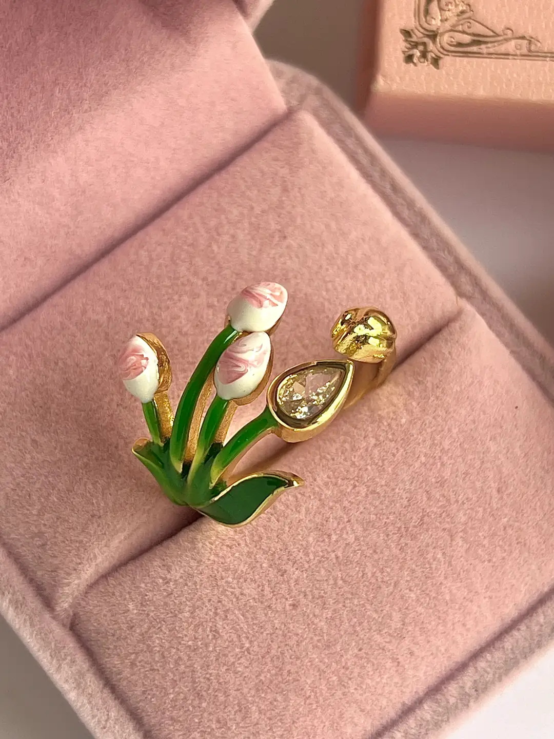 Ürün görseli Tulip Yüzük