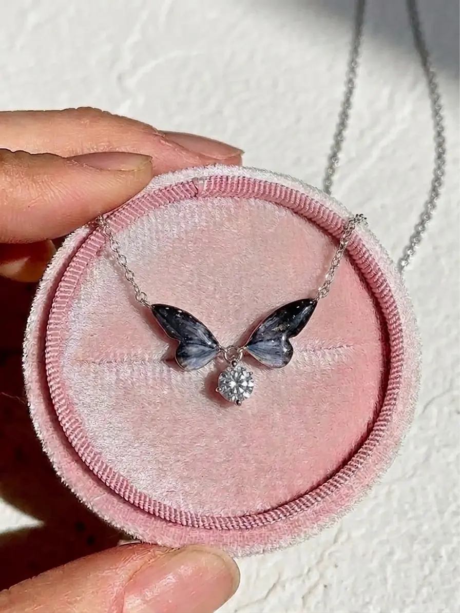 Ürün görseli winged Fairy Kolye