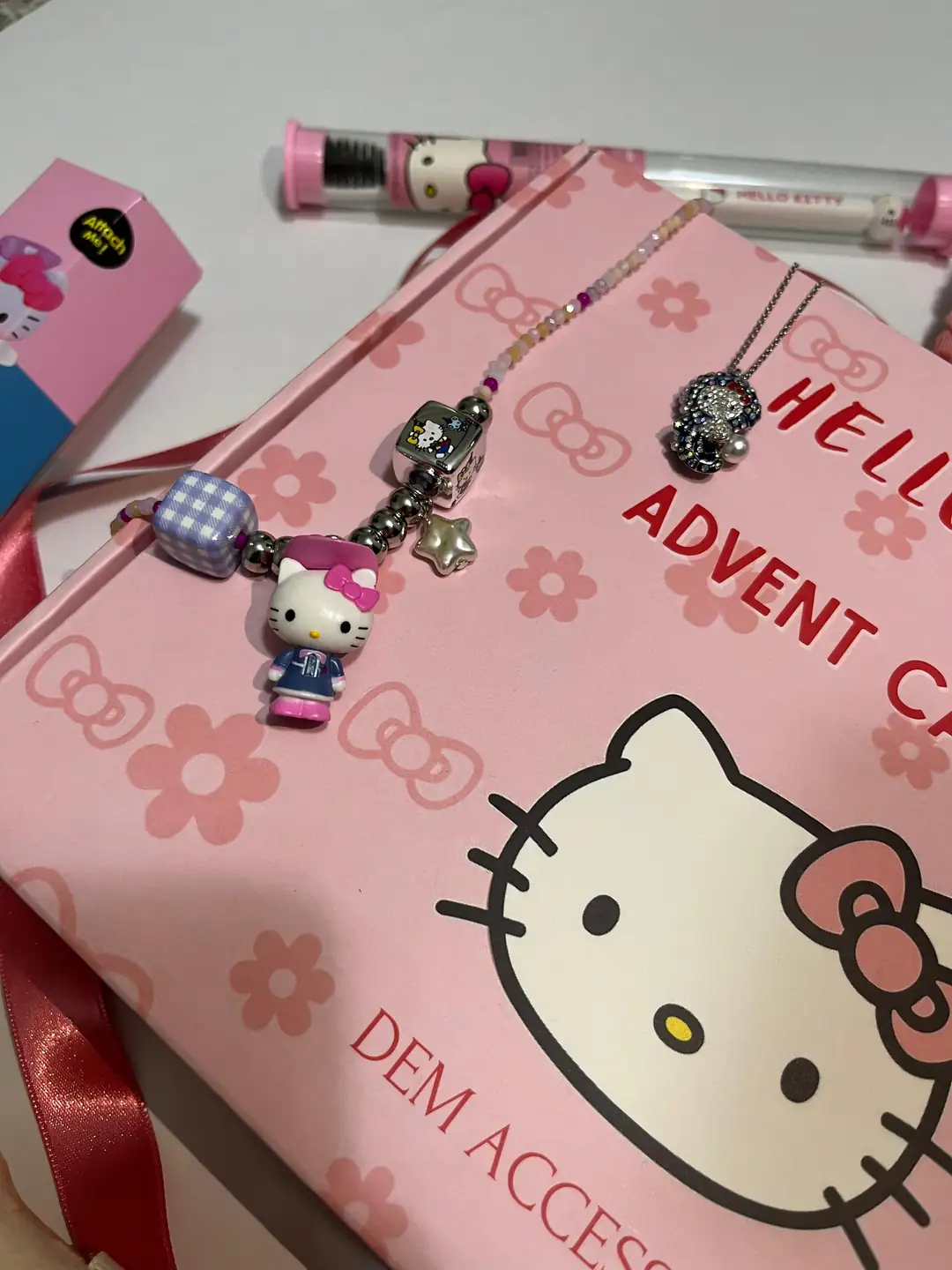 Luxury Hello Kitty Advent Calendar – 15 Parça
